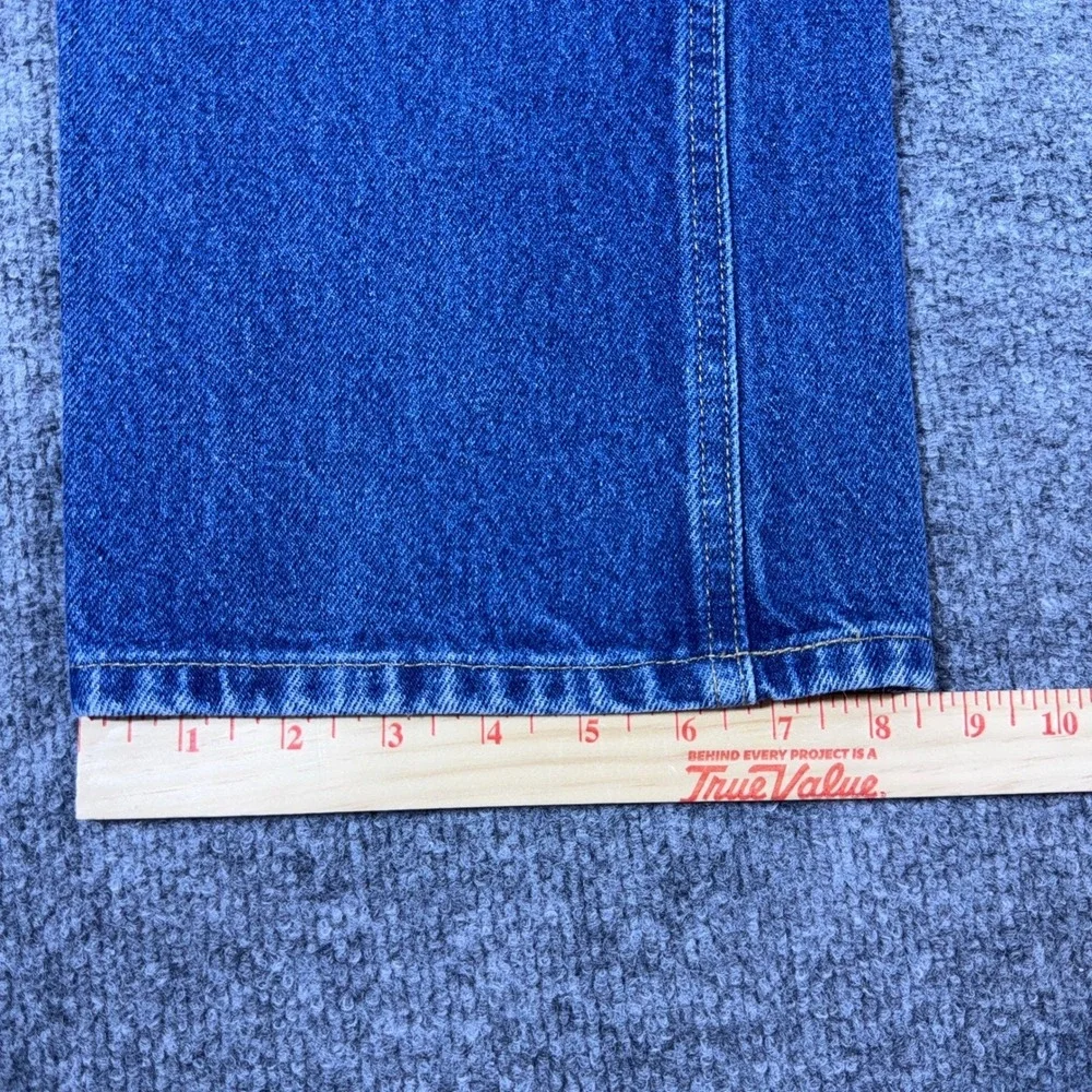Carhartt Relaxed Fit Jeans Mens 34x30 Medium Wash Blue Denim Work Pants 381-83
